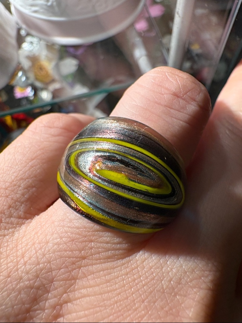 3/40.00$ Handcrafted Murano glass Statement Yellow and Brown Swirl Dome Ring